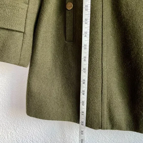 Kenneth Cole Women's Wool Blend Belted Olive Green Coat with Zipper Details Sz 8